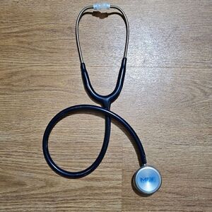 MDF Stethoscope Black Silver Translucent Rotational Diaphragm Excellent Conditio